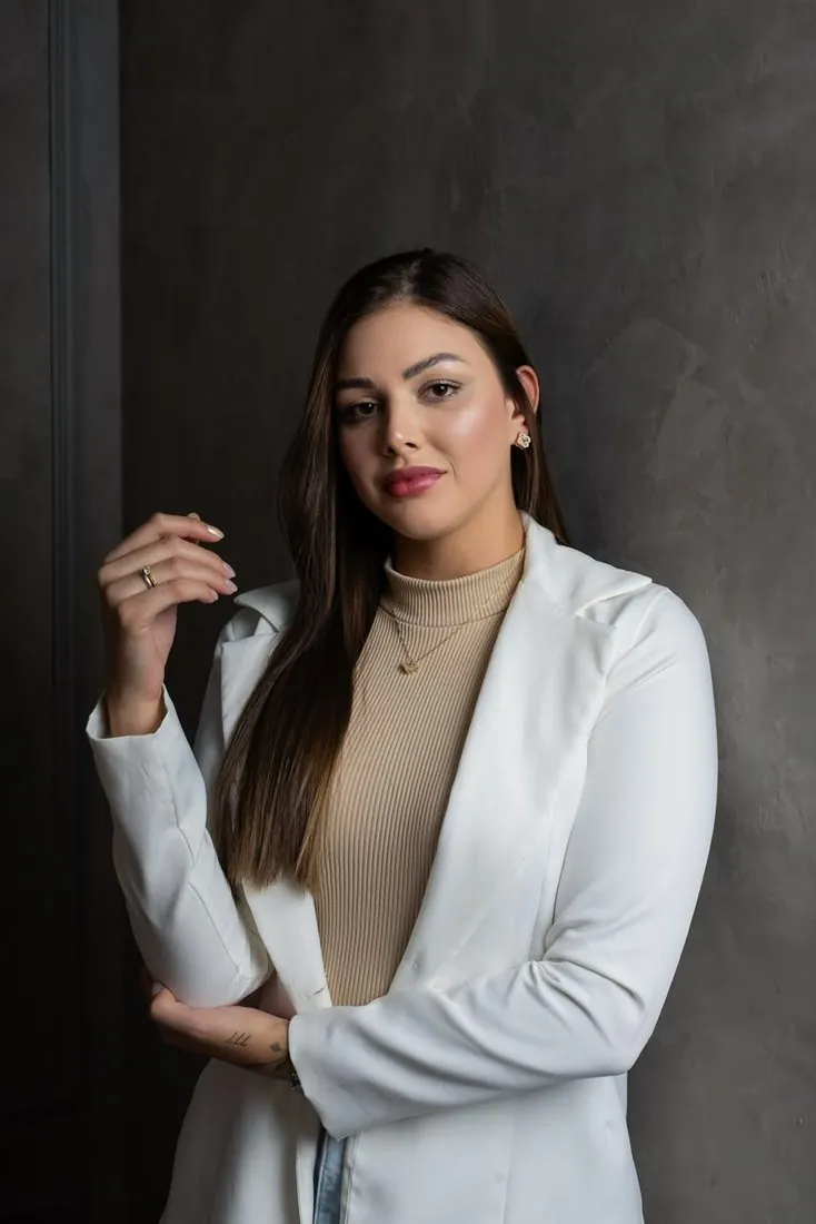 Dra. Ariane Varela, fisioterapeuta esteta